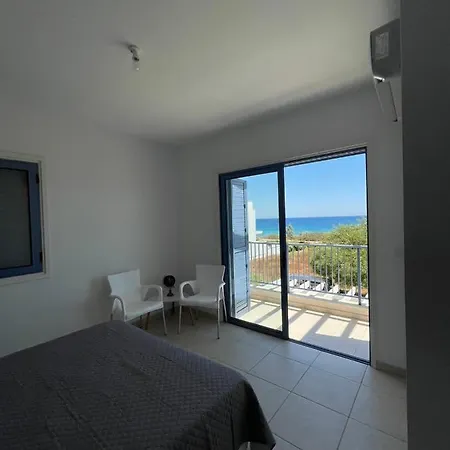 וילה Protaras Beachfront פאראלימני